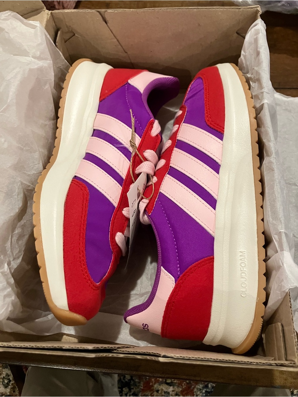 Women’s sz 6 Adidas run 70 Retro Runner Sneakers in Purple, Red & Pink